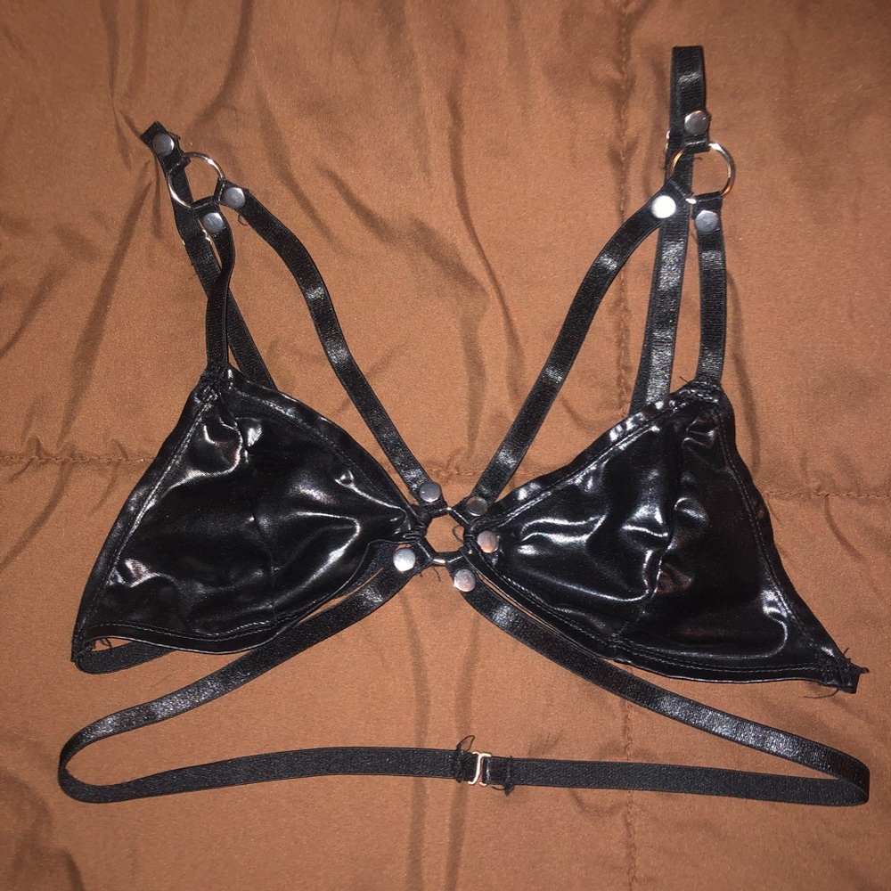 ROMWE O-Ring Faux Leather Bralette | Size S